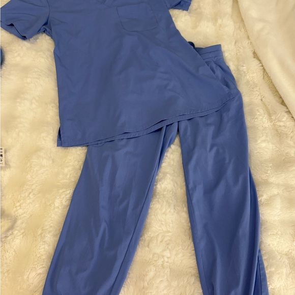 Ceil blue scrub set - Picture 1 of 1